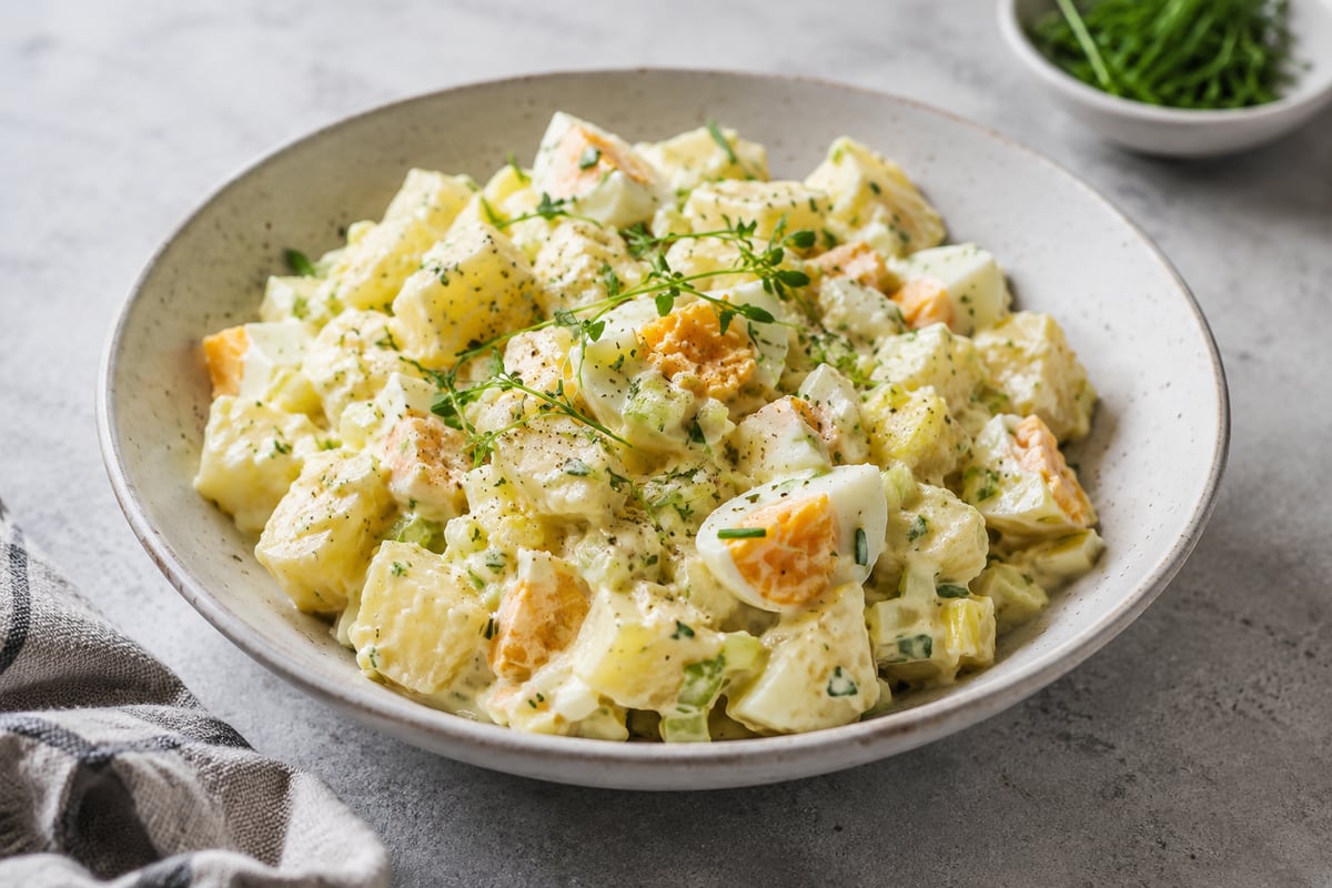 Kartoffelsalat med æg