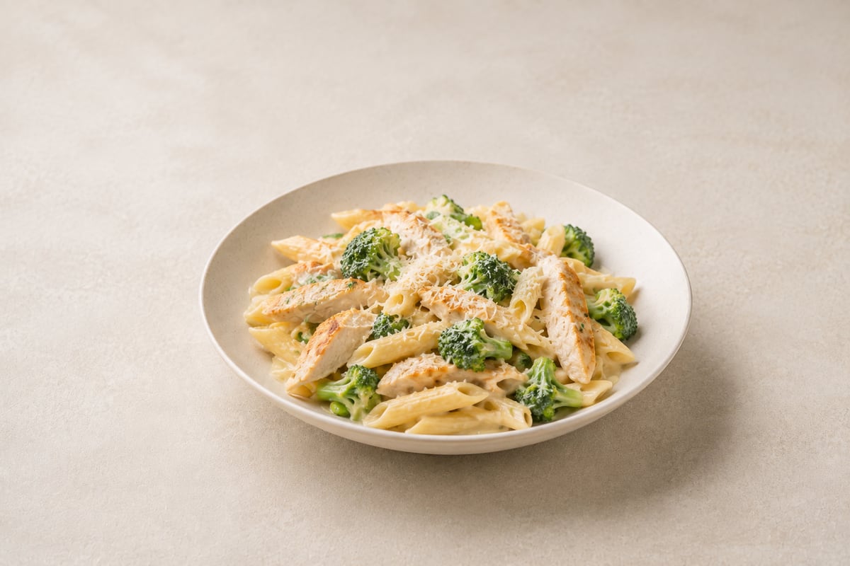 Pasta med kylling og broccoli